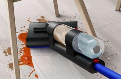 Жиһаздың айналасында оңай маневр жасайды