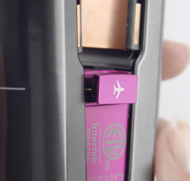 Как включить блокировку на время полета на выпрямителе Dyson Corrale™?